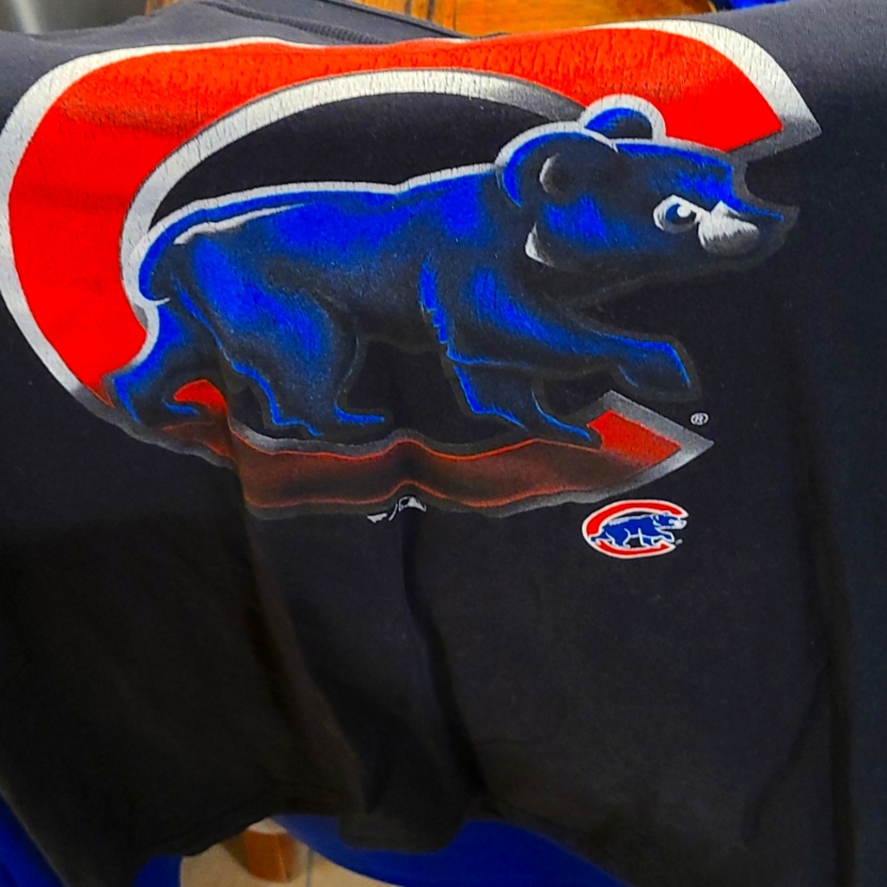 Chicago Cubs Shirt, Adult Medium